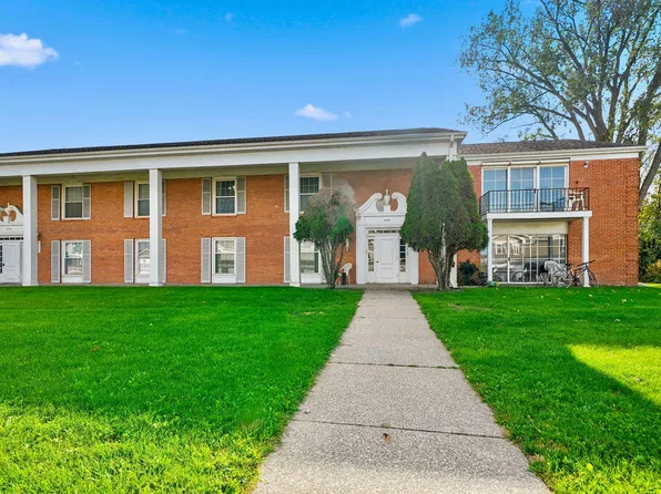 629 W 39th Pl APT 103, Hobart, IN 46342