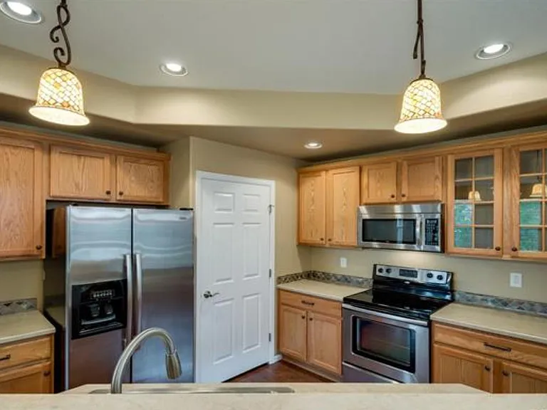908 Rockhurst Dr #C — Photo 15