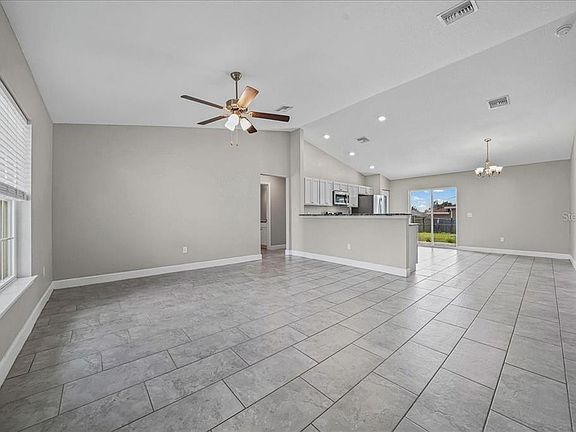 4th image of 13348 SW 31st Avenue Rd