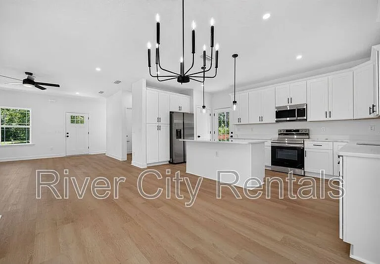 1181 Floyd St — Photo 12