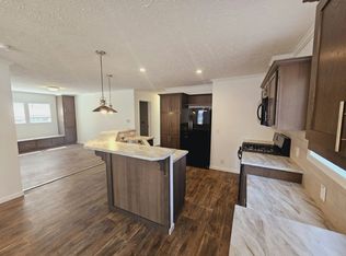 227 Parkwood Rd, Elgin, IL 60123