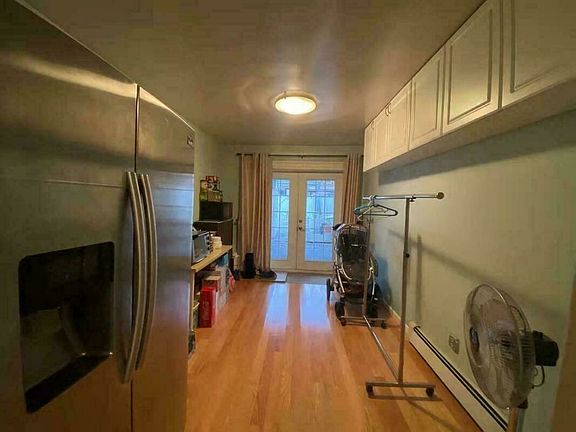 5th image of 10-21 115th St