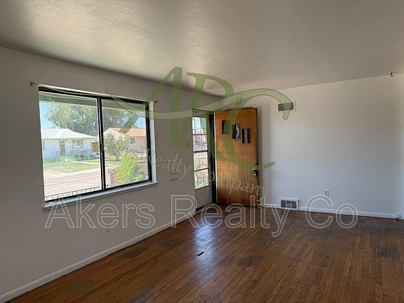 2nd image of 2601 Columbine Ave
