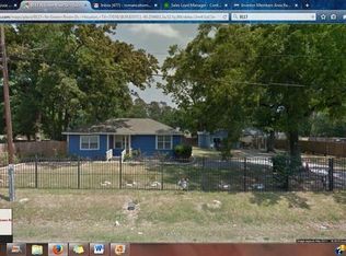 9117 N Green River Dr, Houston, TX 77078