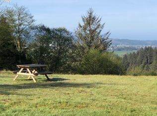 7430 Westwood Dr, Tillamook, OR 97141