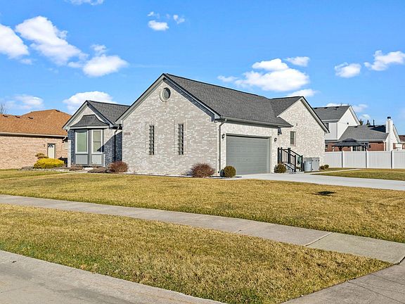2nd image of 28605 Wales Dr