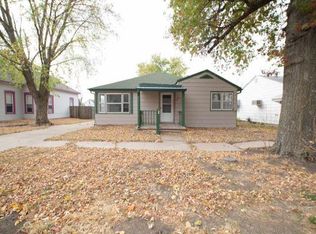 105 N Cedar St, Hillsboro, KS 67063