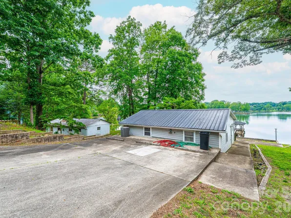 4566 Windward Ln, Catawba, NC 28609