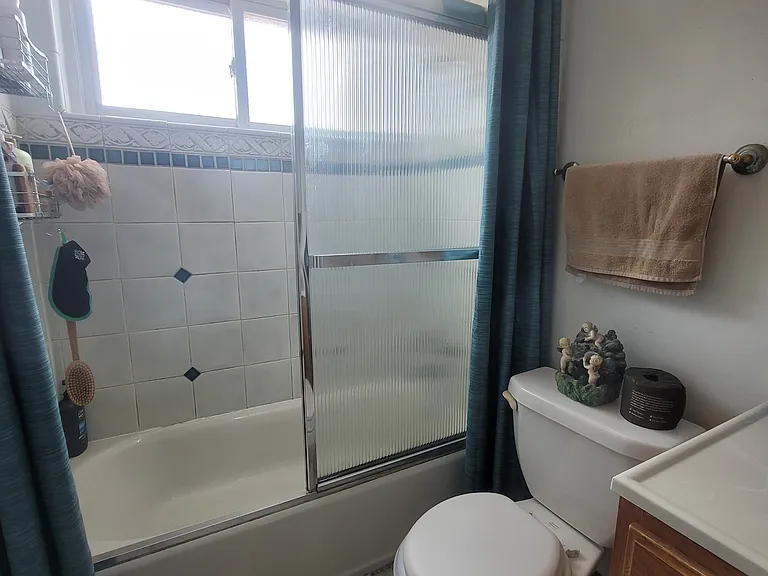 2434 Arden Way — Photo 5