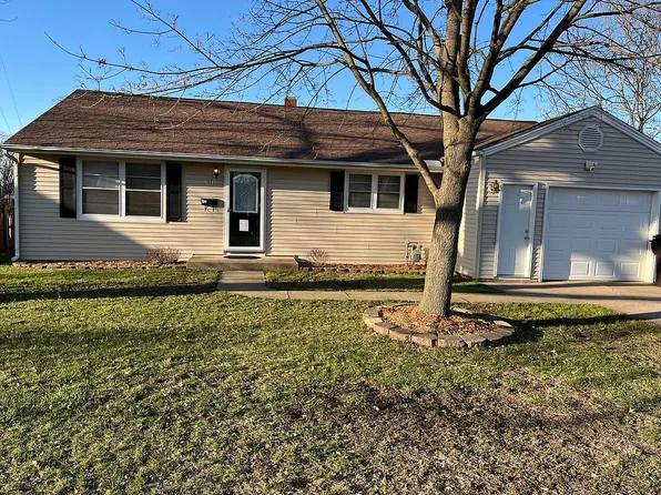 1511 Hamilton St, Pekin, IL 61554