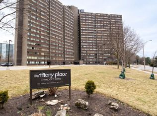 11 Wincott Dr #705, Toronto, ON M9R 2R9