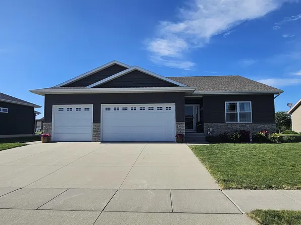 402 Allison Ave, La Porte City, IA 50651