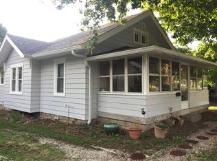 160 N Brewer St, Greenwood, IN 46142