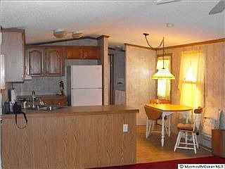 5th image of 405 Hearth Way