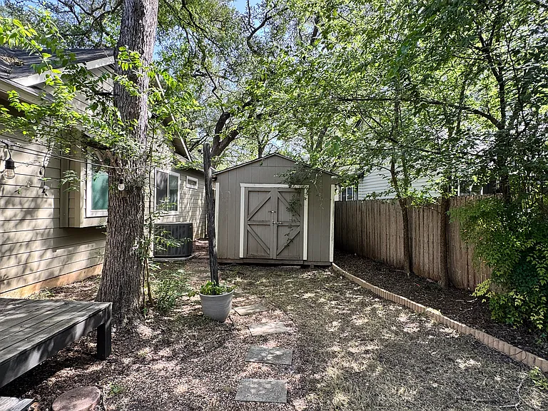10101 Alcott Cv — Photo 17