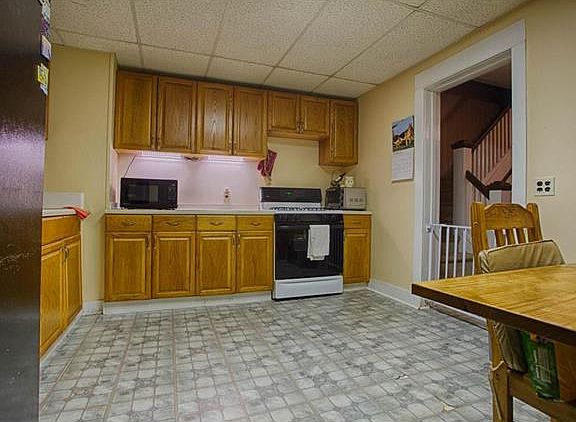 4th image of 1136 Furnace St
