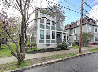 41 Hammond St, Providence, RI 02909