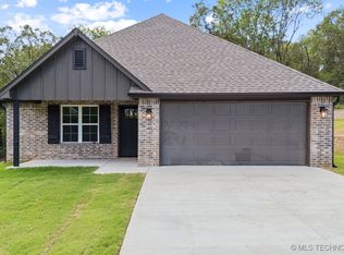 21890 E Morgan Rd, Claremore, OK 74019