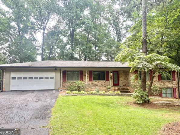 5580 Leather Stocking Ln, Stone Mountain, GA 30087