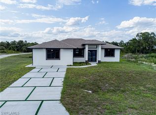 501 Millcreek St, Lehigh Acres, FL 33974