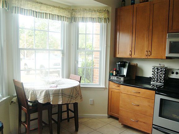 4th image of 1148 Killington Arch