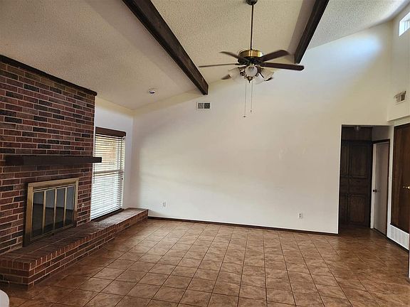 3rd image of 6916 SW Bainbridge Ave
