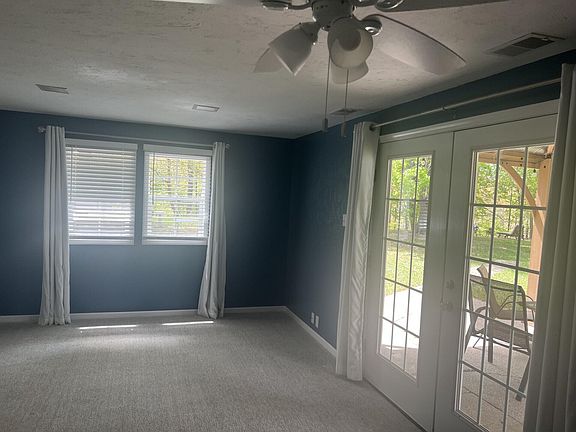 5th image of 321 S Buys Rd