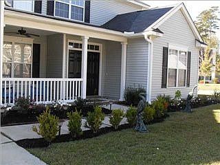 1st image of 725 Beverly Dr