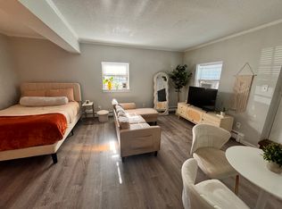 21 Walnut St #1B, Quincy, MA 02171