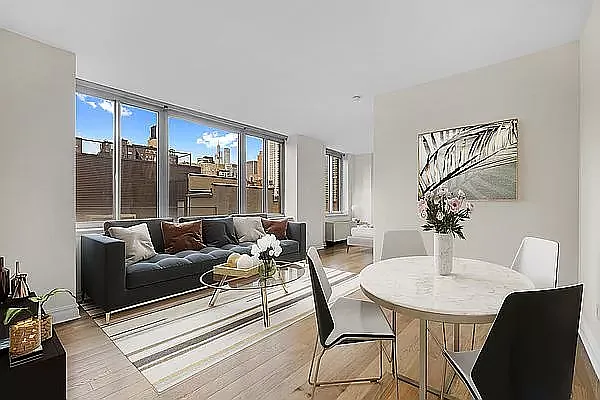 Rented by Park River | media 1