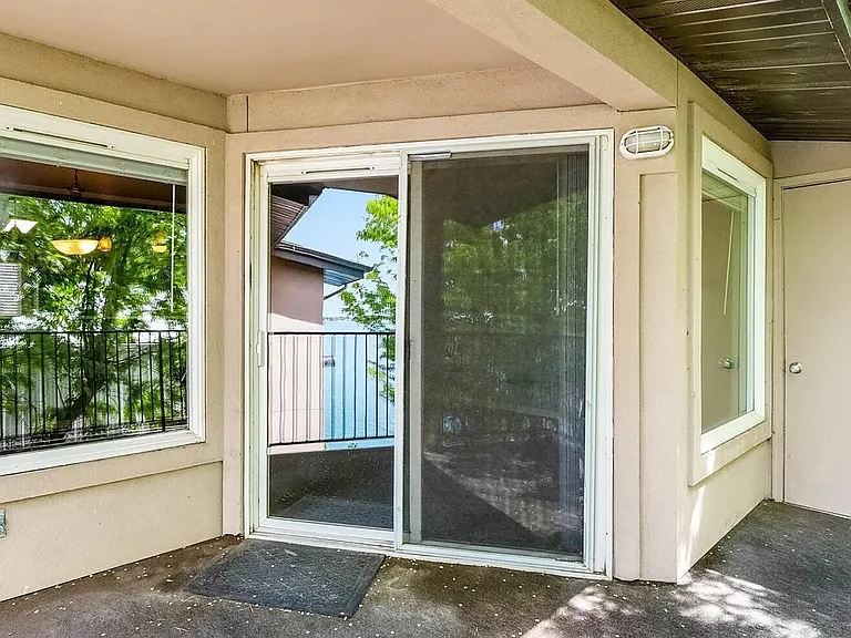 2900 W Marina Dr #303 — Photo 16