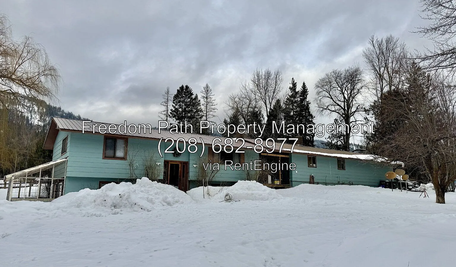 3 bed, 2.0 bath, 2240 sqft, $2,495 — Photo 2