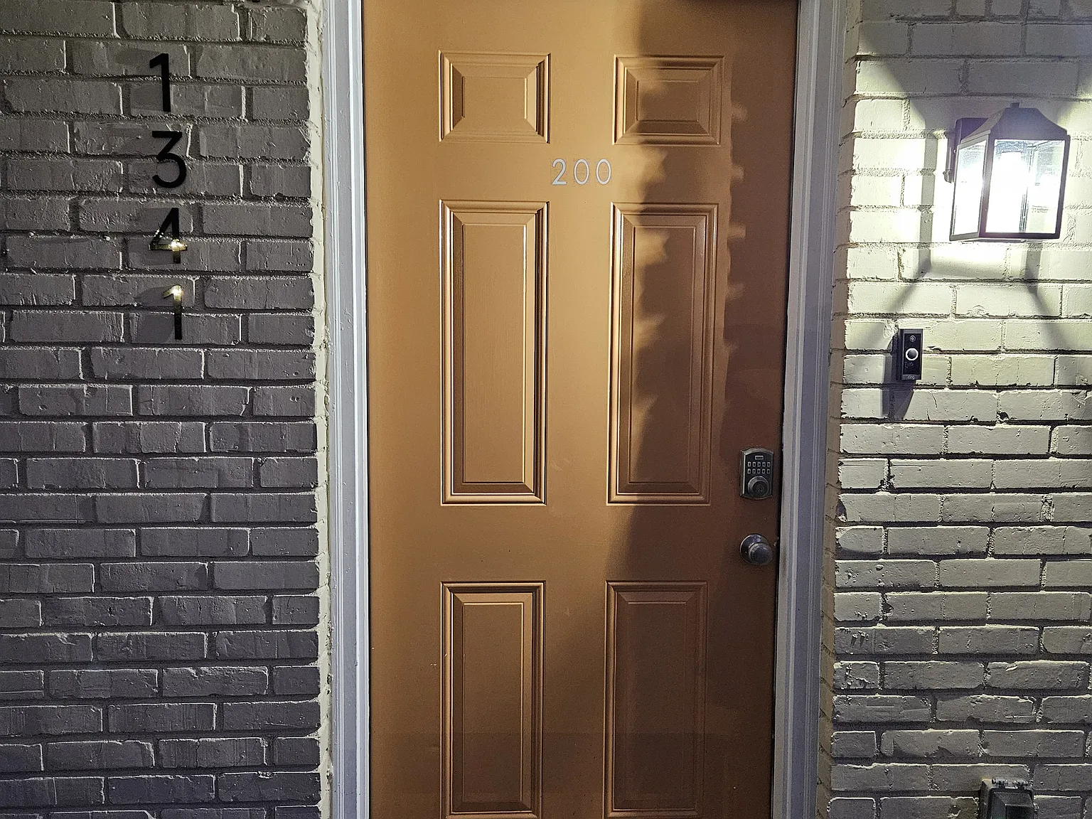 1341 Pine Ave — Photo 3