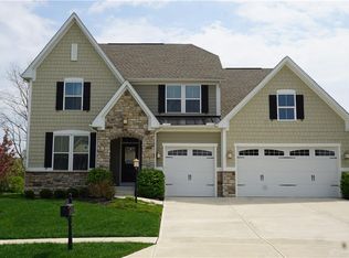 9370 Maple Brook St, Centerville, OH 45458