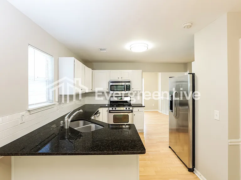 5306 Sweetsprings Ln SW — Photo 4