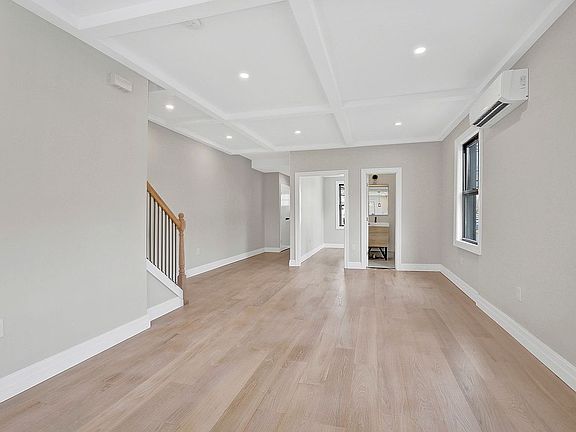 4th image of 17018 108th Ave