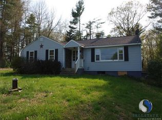 75 Gendron Rd, Moosup, CT 06354
