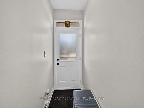 5th image of 180 Howden Blvd Unit 15