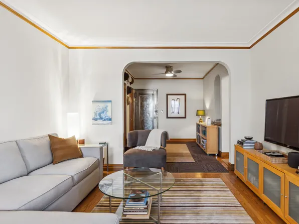 45 Park Terrace West image 3 of 20