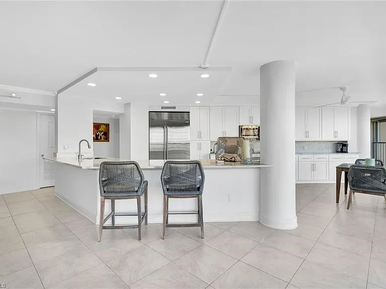4041 Gulf Shore Blvd N #907 — Photo 13