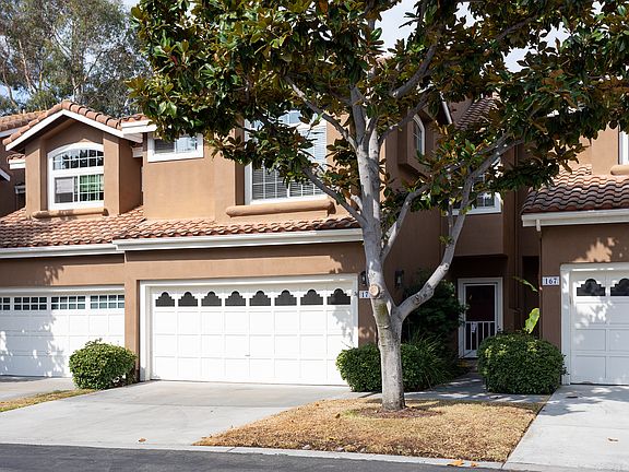 3rd image of 171 Matisse Cir