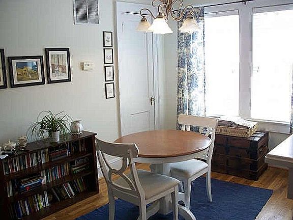 4th image of 974 Greenwood Ave NE #7