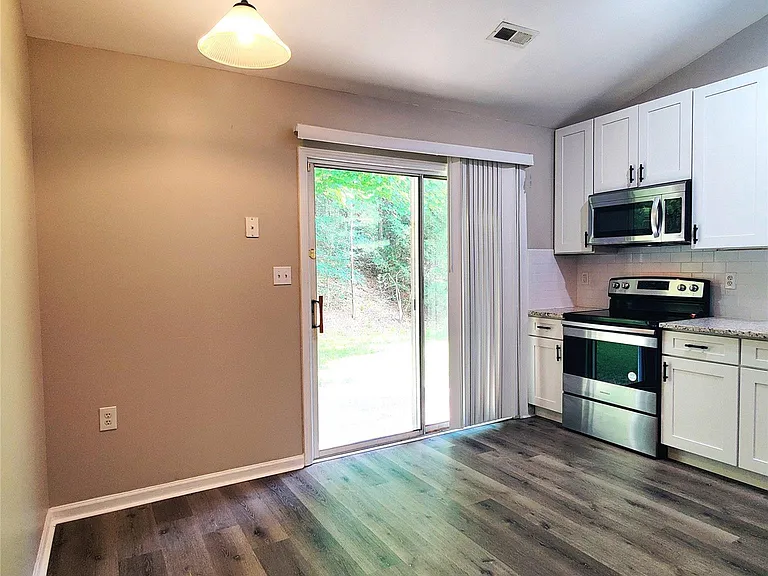 1501 Bear Brook Dr — Photo 3
