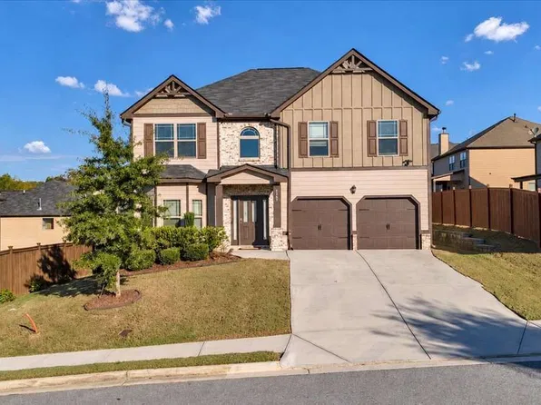 1267 Swamp Rd, Loganville, GA 30052