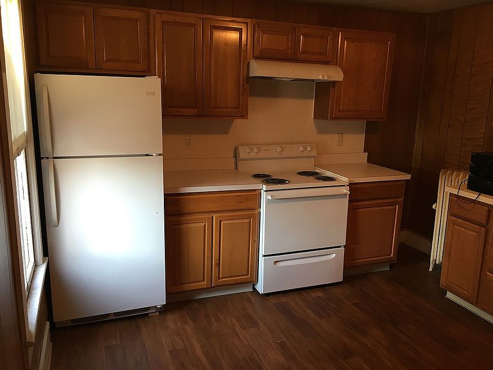 2nd floor kitchen