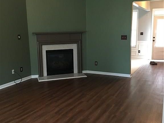 5th image of 1535 Park Grove Dr
