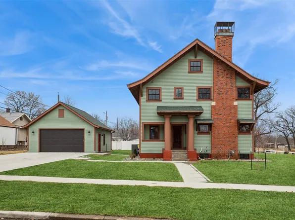 3507 11th St, Des Moines, IA 50313