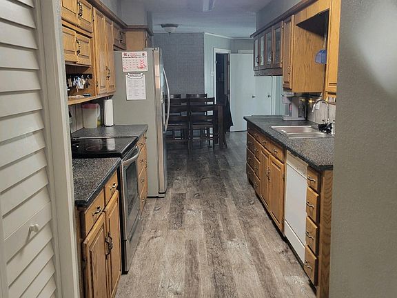 5th image of 1004 E Cardwell St