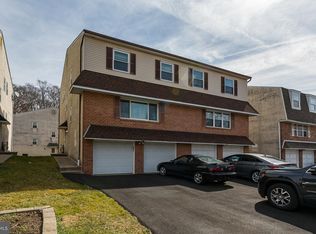 641 Country Ln, Morton, PA 19070
