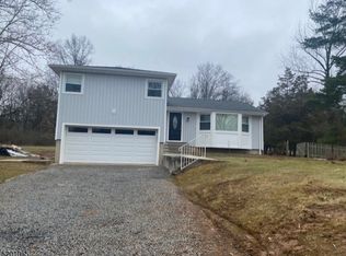 694 Foothill Rd, Bridgewater, NJ 08807